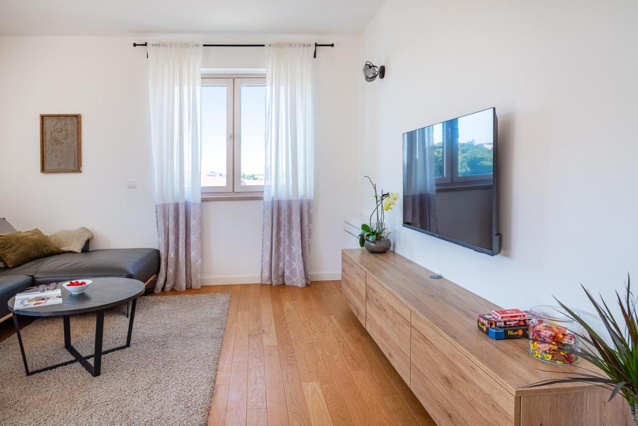 D-Apartment - With Garage And Balcony Zadar Exteriör bild