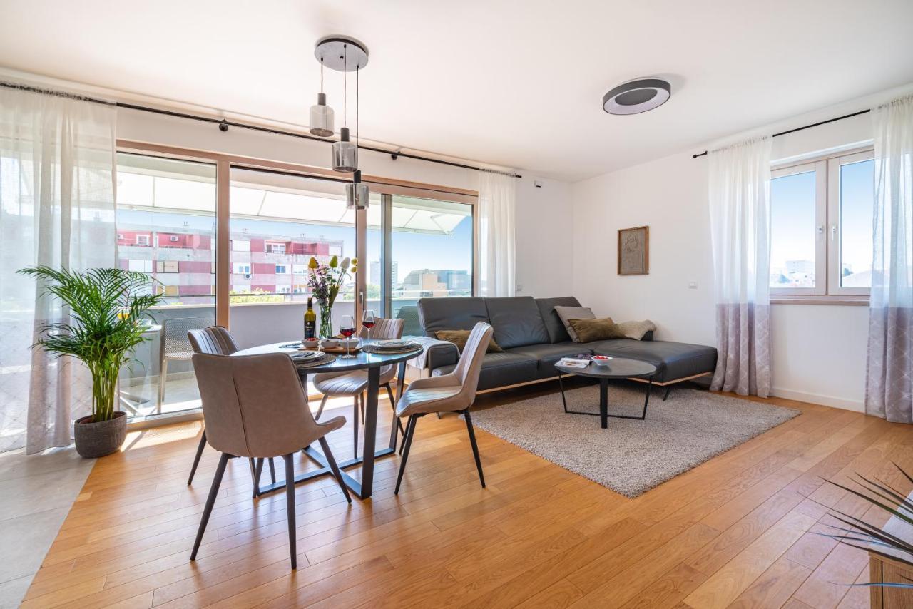 D-Apartment - With Garage And Balcony Zadar Exteriör bild